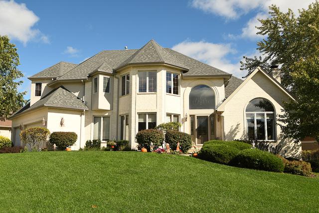 425 Shadow Creek Drive - Photo 1