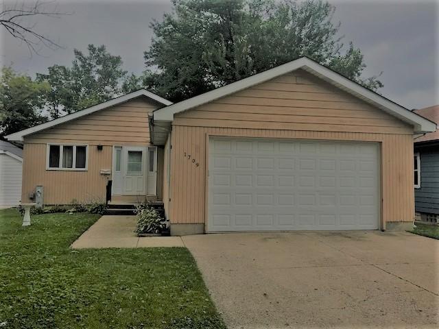 1709 Circle Court - Photo 1