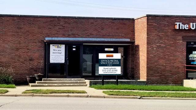 306 Busse Highway - Photo 1