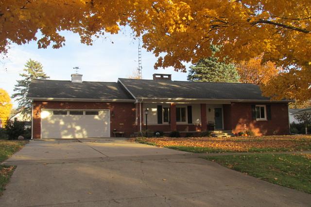 307 6th Street - Photo 1