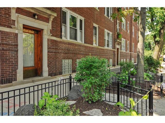 2552 Seminary Avenue - Photo 1