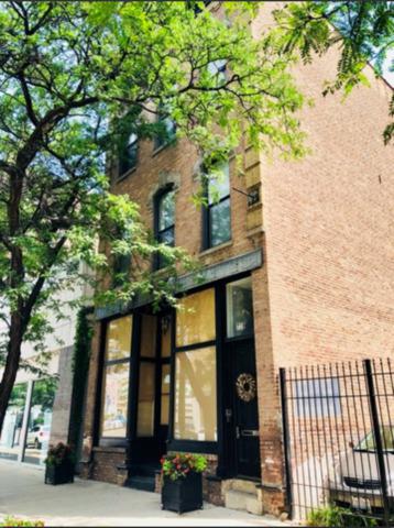 739 Wells Street - Photo 1