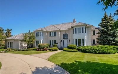 690 Dunbarton Drive - Photo 1