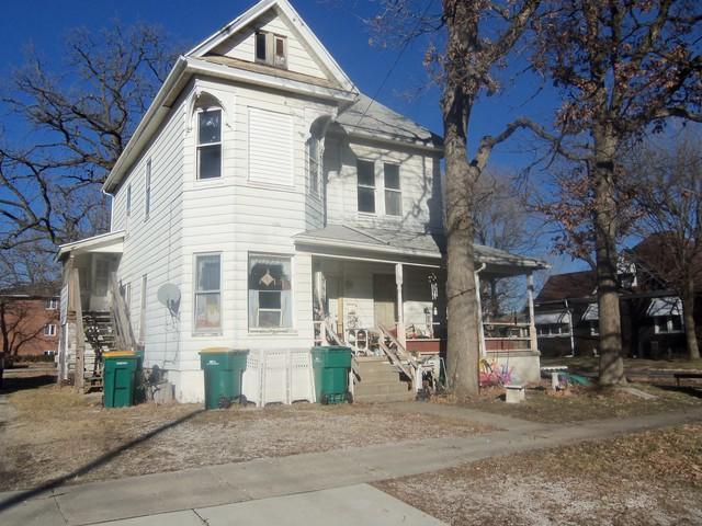 208 7th Street - Photo 1