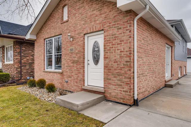 2921 101st Street - Photo 1
