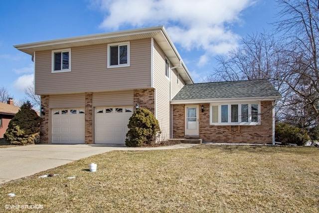 133 Knollwood Drive - Photo 1