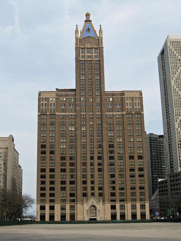 680 Lake Shore Drive - Photo 1