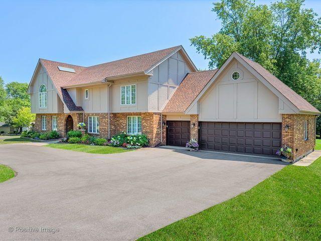 10S420 Glenn Drive - Photo 1