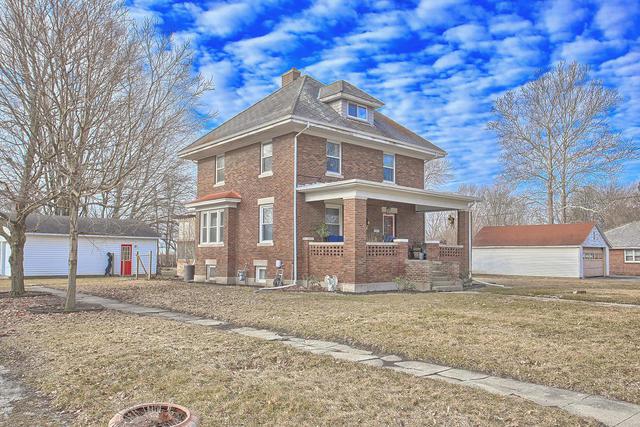 401 1st Street - Photo 1