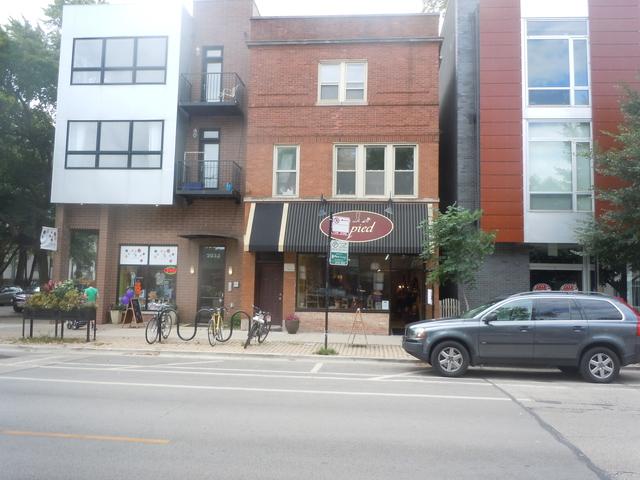 2037 Roscoe Street - Photo 1
