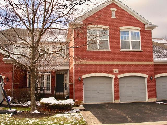 42 Lakebreeze Court - Photo 1
