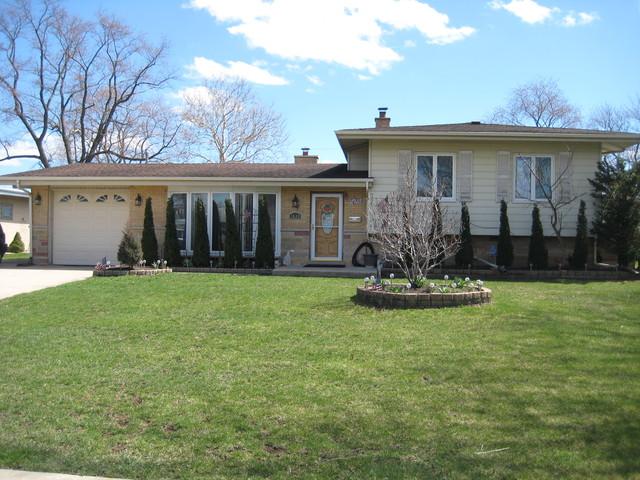 5639 Manor Lane - Photo 1
