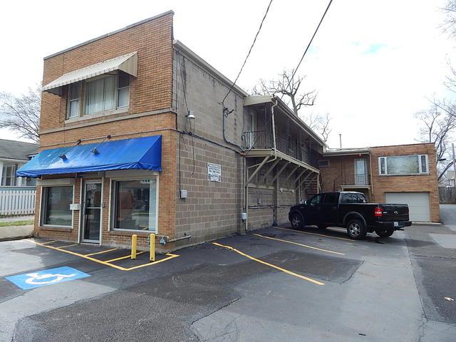 962 Saint Charles Street - Photo 1
