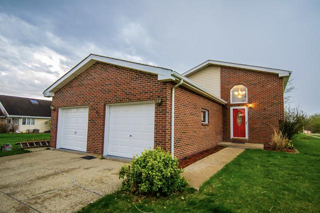 1401 Strawberry Hill Drive - Photo 1