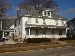 402 4th Street - Photo 1
