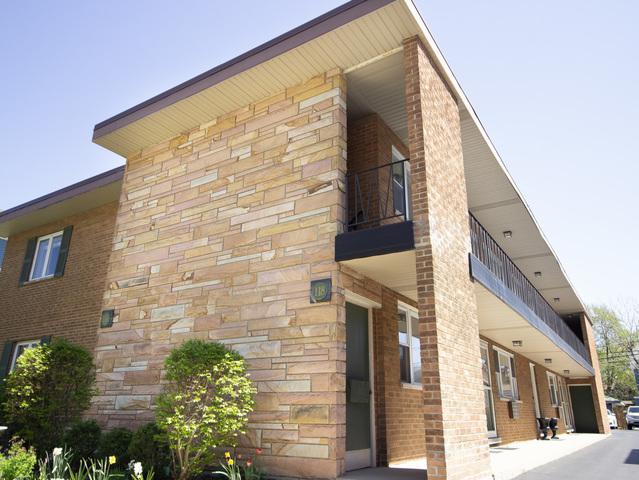 118 Clinton Avenue - Photo 1