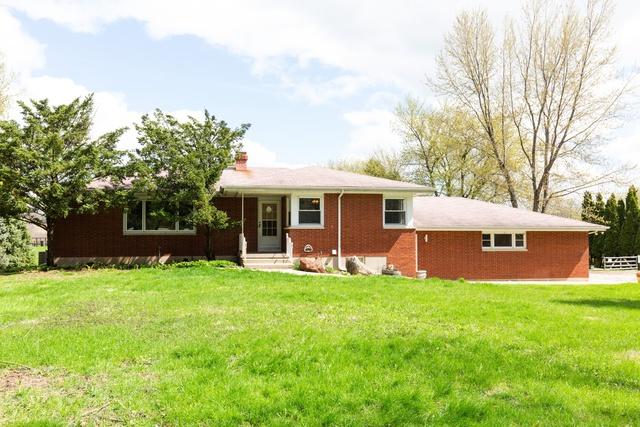 38W238 Highland Avenue - Photo 1