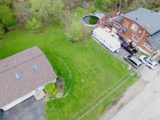 10 Maple Avenue - Photo 1