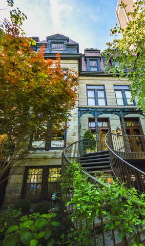 1520 Dearborn Parkway - Photo 1