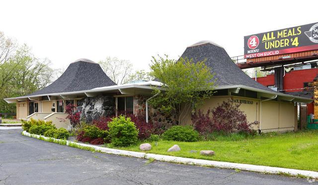 700 River Road - Photo 1