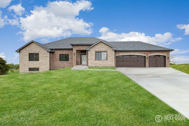 3532 Pinewood Drive - Photo 1
