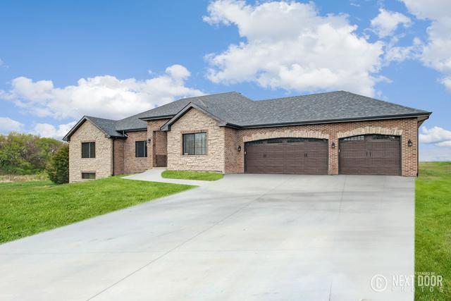 3513 Pinewood Drive - Photo 1
