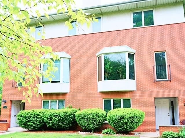 205 Ridgeland Avenue - Photo 1