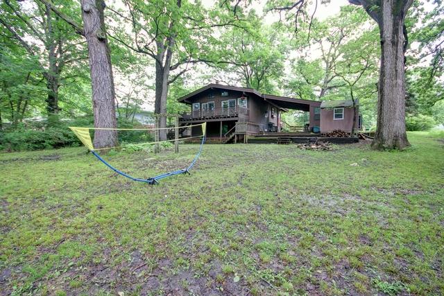 104 Hawthorne Drive - Photo 1