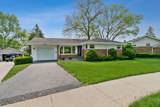 1405 St James Place - Photo 1