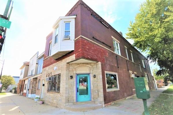 9500 Commercial Avenue - Photo 1