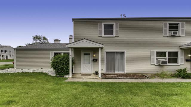 190 Elizabeth Court - Photo 1