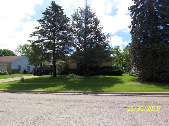 1018 Oakwood Drive - Photo 1