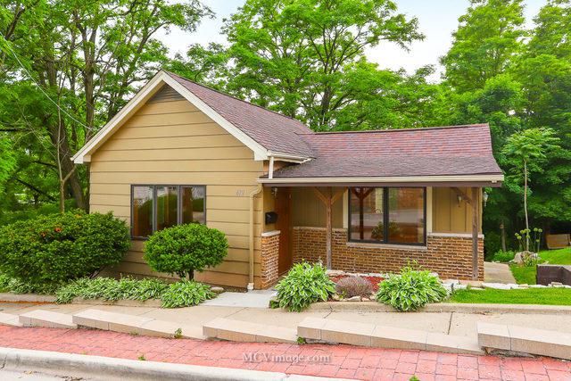 612 Czacki Street - Photo 1