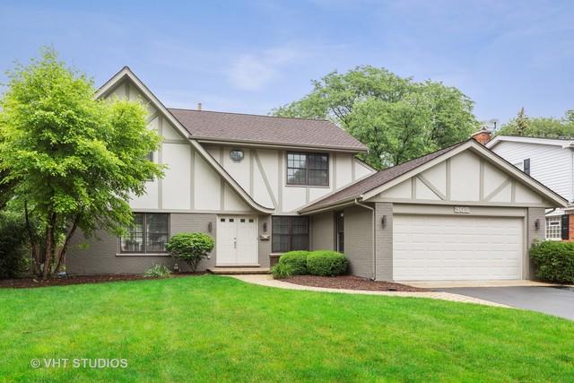 305 Columbine Drive - Photo 1