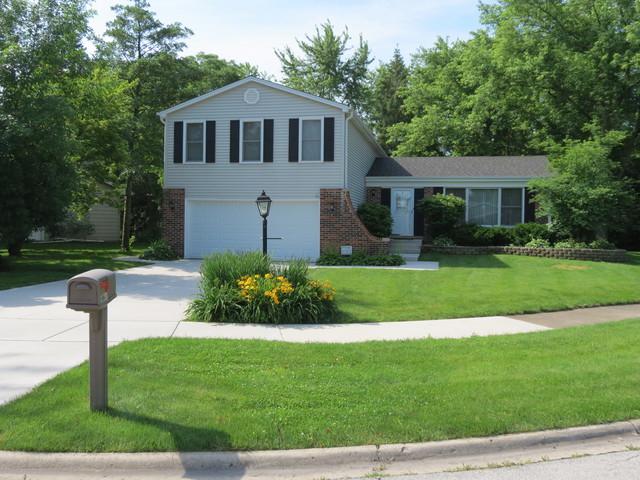 24W641 Partridge Court - Photo 1