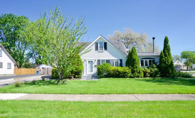 264 Macarthur Drive - Photo 1