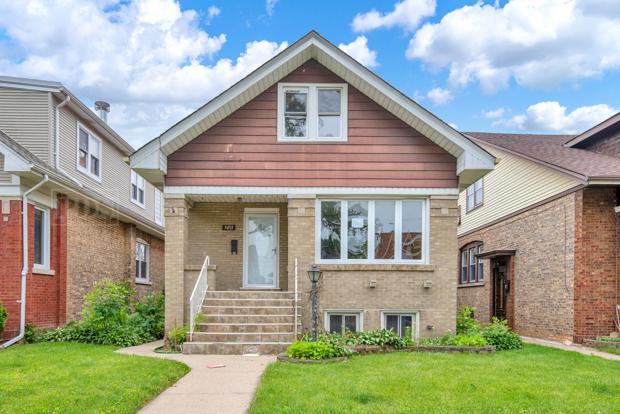 5453 Berenice Avenue - Photo 1