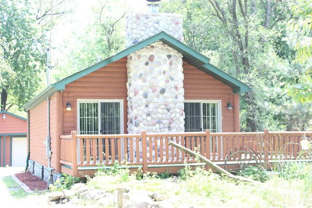 17917 Sayre Avenue - Photo 1