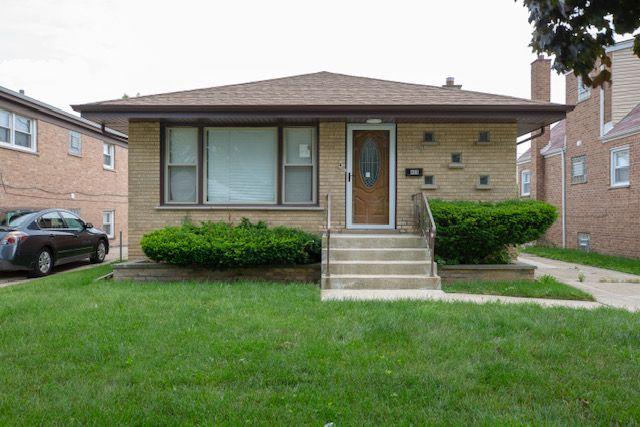 405 Oglesby Avenue - Photo 1