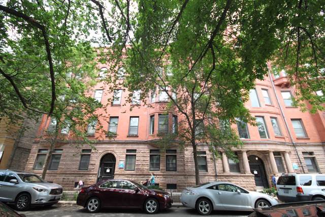 418 Belden Avenue - Photo 1