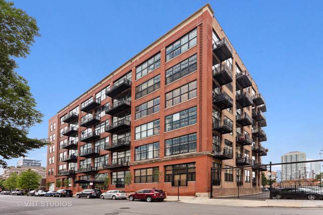 521 Superior Street - Photo 1