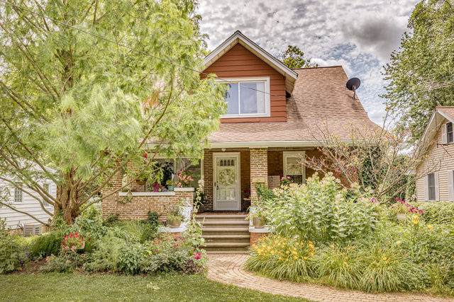 607 11th Street - Photo 1