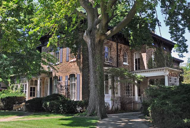 640 Chapel Street - Photo 1