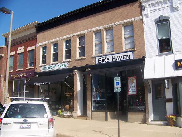 132 Cass Street - Photo 1