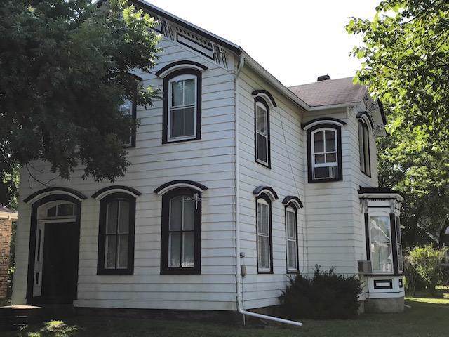 1347 Elizabeth Street - Photo 1