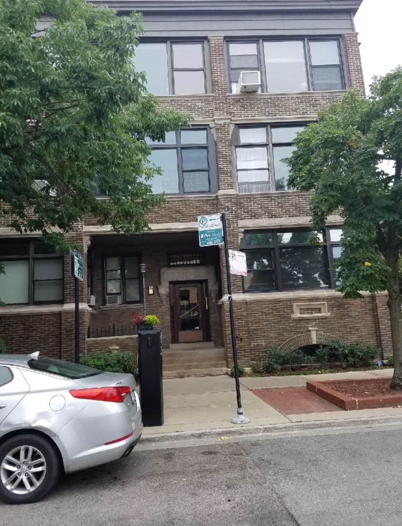 561 Aldine Avenue - Photo 1
