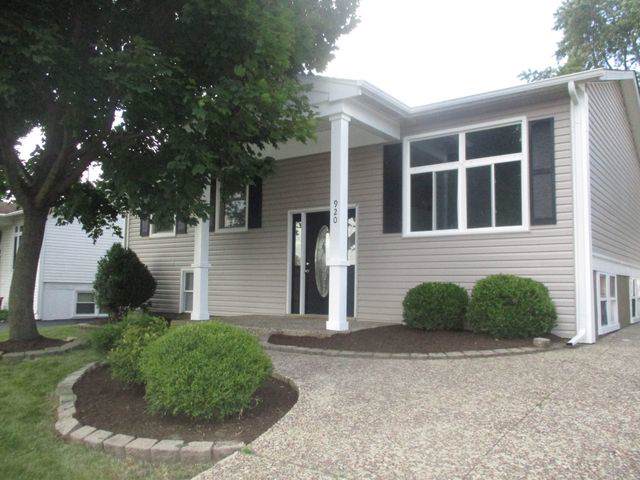920 Ronald Terrace - Photo 1