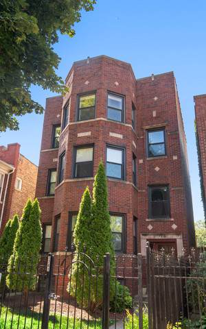 1741 Albion Avenue - Photo 1
