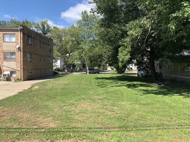 1015 Main Street - Photo 1