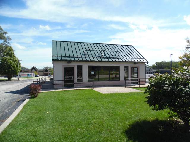 3325 Sheridan Road - Photo 1